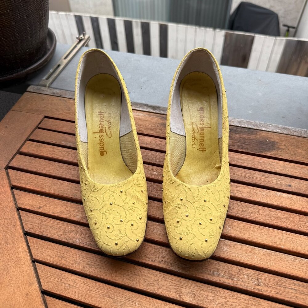 Vintage Yellow Gudes Barnett Couture Womens Embroidered High Heels Size 9M
